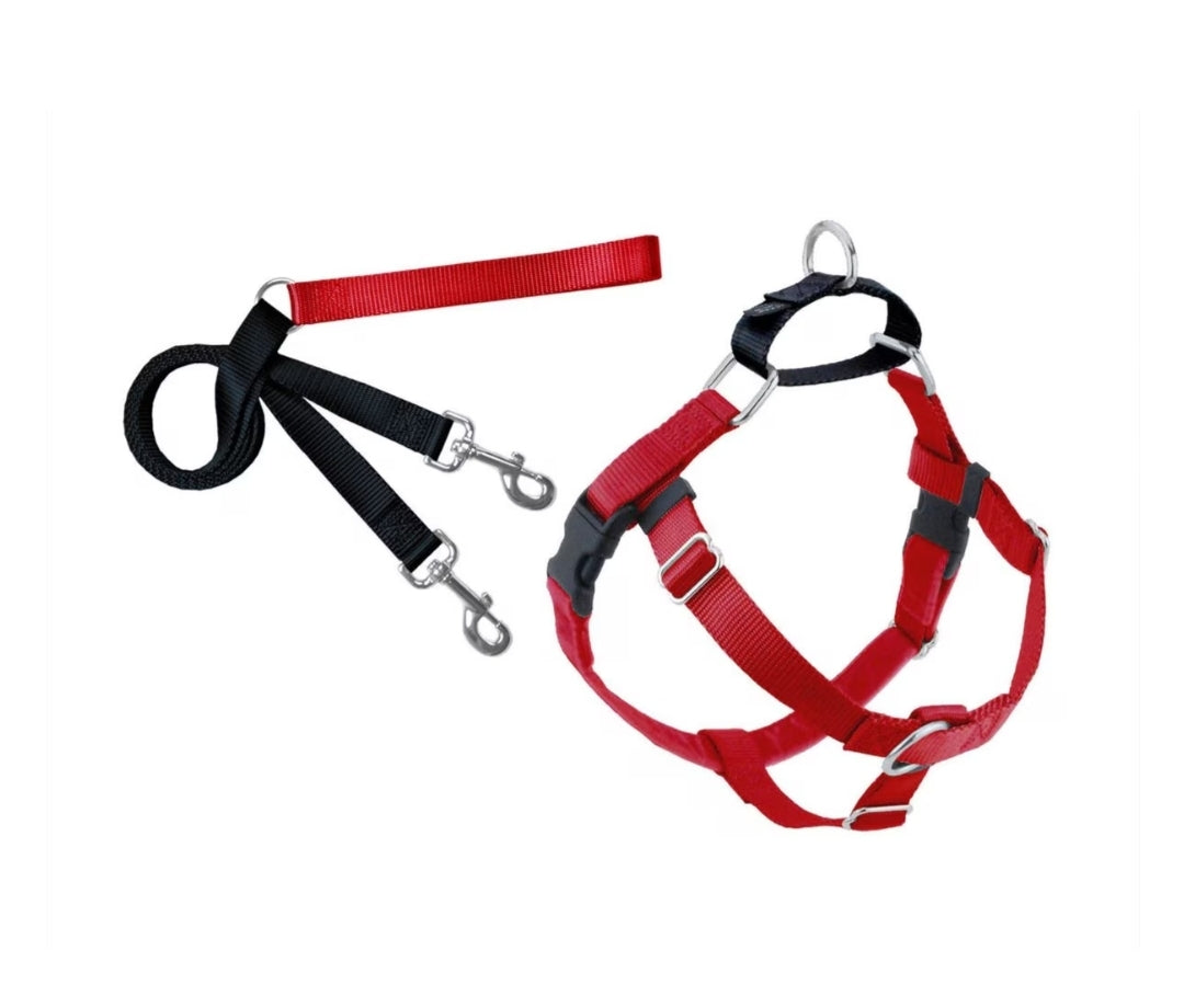 2 Hounds Design Freedom No Pull Nylon Dog Harness & Leash small size 20"- 25" color red